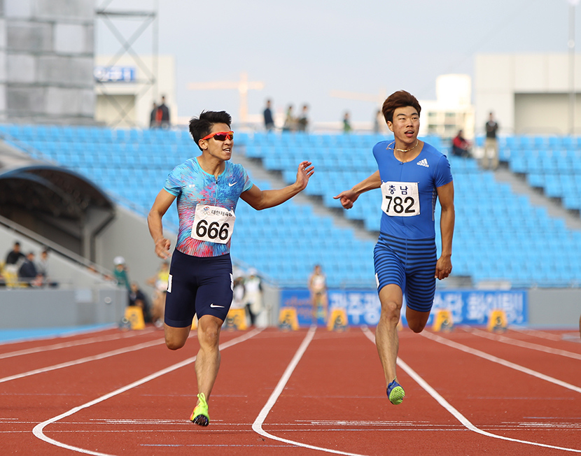 남자 100m 김국영(배번 666) 결승 피니시